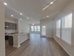 206 Ledburn Ct in Saginaw, TX - Building Photo - Building Photo