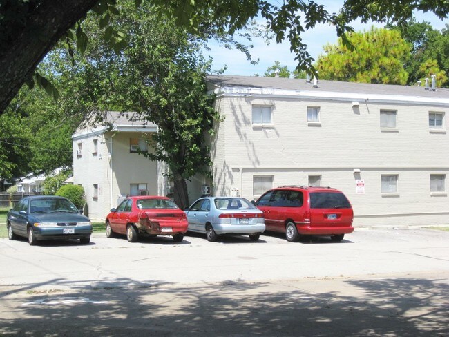 1800-1804 Scripture St in Denton, TX - Foto de edificio - Building Photo