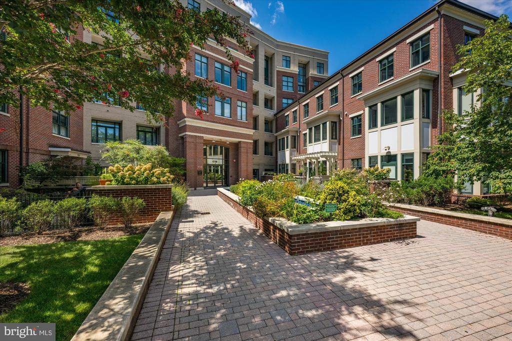 4750 41st St NW in Washington, DC - Building Photo