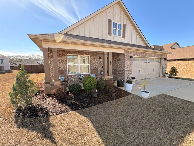 property at 103 Hunters Hill Wy