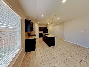 900 Walls Blvd in Crowley, TX - Building Photo - Building Photo