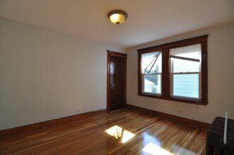 202 Calumet St, Unit 2 in Boston, MA - Building Photo - Building Photo