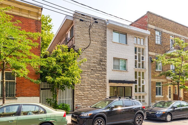 2155 De Champlain Rue in Montréal, QC - Building Photo - Primary Photo