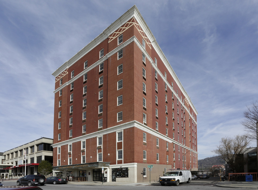 Vanderbilt Apartments in Asheville, NC - Building Photo