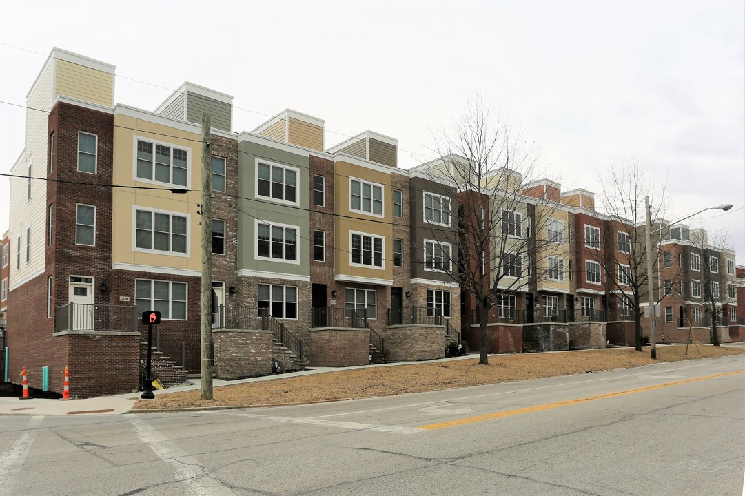 McKinley Place in Lakewood, OH - Building Photo