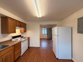 75 NW Jorgen St-Unit -73 in Winston, OR - Building Photo - Building Photo