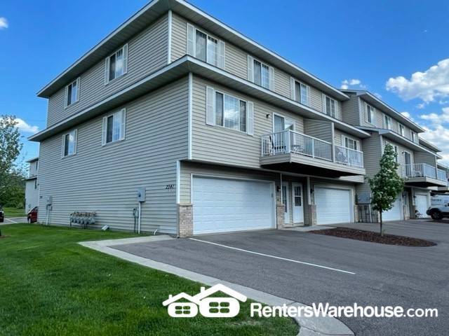 property at 2541 Cobble Hill Ct