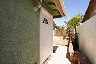 26074 Bay Ave in Moreno Valley, CA - Building Photo