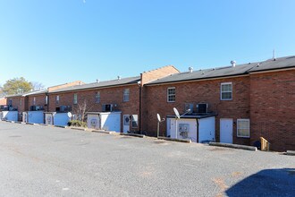 151 Brookwood Ave in Concord, NC - Building Photo - Building Photo