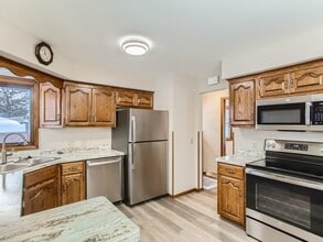 12625 Monterey Ave S in Savage, MN - Building Photo - Building Photo