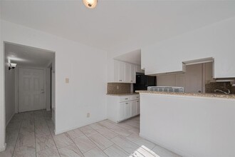 8406 Banting St in Houston, TX - Building Photo - Building Photo