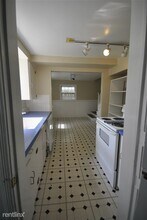 830 Sylvan Ave in Ann Arbor, MI - Building Photo - Building Photo