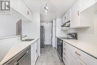 1204 Shillington Ave in Ottawa, ON - Building Photo - Building Photo