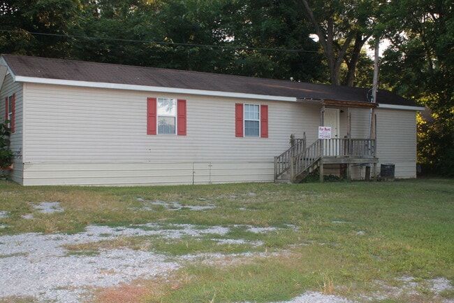 property at 711 N Monroe Ave