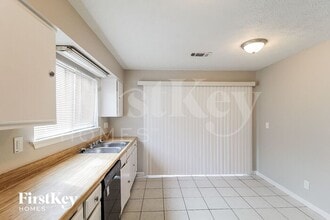 401 Hemlock Dr in Lawrenceville, GA - Building Photo - Building Photo