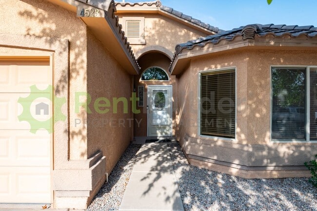 4523 Los Valles Dr NW in Albuquerque, NM - Building Photo - Building Photo