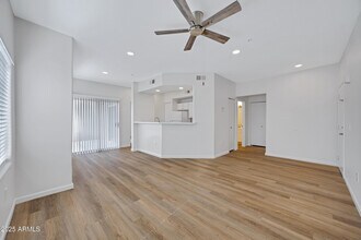 13700 N Fountain Hills Blvd in Fountain Hills, AZ - Building Photo - Building Photo