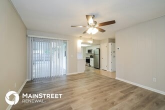 8024 Nicklaus Dr in Orlando, FL - Building Photo - Building Photo