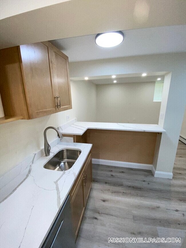 26 Hazelwood St
