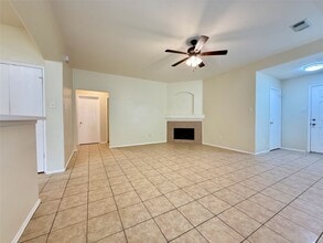 3518 Aztec Wood Dr in Houston, TX - Building Photo - Building Photo