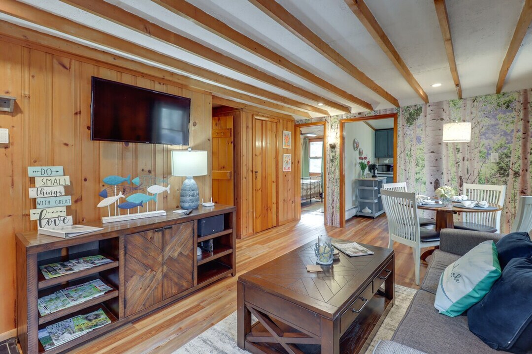 91 Bruin Rd in Lake Ariel, PA - Building Photo