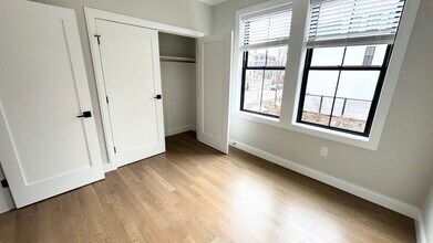 283 Lamartine St, Unit 2 in Boston, MA - Foto de edificio - Building Photo