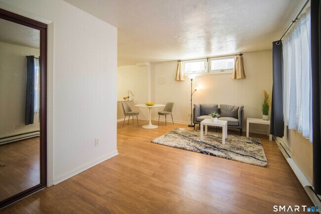 120 Wooster St in New Haven, CT - Building Photo - Building Photo