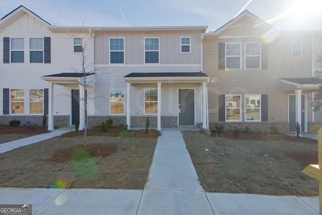 property at 524 Ivy Brook Way