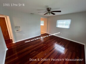 3701 17th St N in St. Petersburg, FL - Building Photo - Building Photo