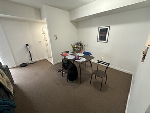 72 Euston Rd in Boston, MA - Building Photo - Building Photo