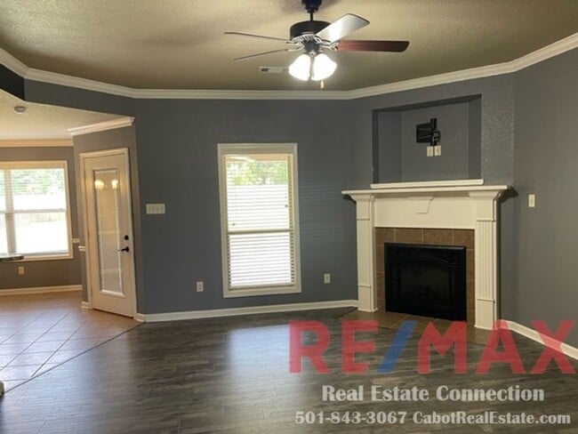205 Creek View Dr in Austin, AR - Building Photo - Building Photo
