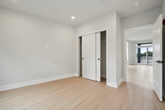 6910 Ridge Ave in Philadelphia, PA - Building Photo - Building Photo