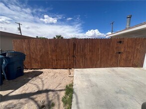 2257 Colebrook St in Las Vegas, NV - Building Photo - Building Photo