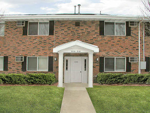 Deckner Manor Apartments in Green Bay, WI - Foto de edificio - Building Photo