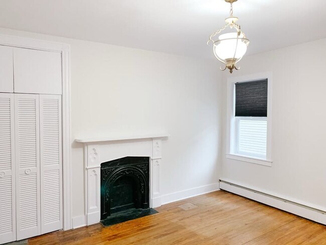 230 St John St in Fredericton, NB - Building Photo - Building Photo