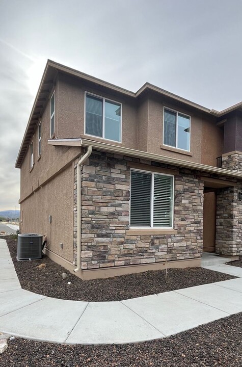 791 W End St in Carson City, NV - Foto de edificio