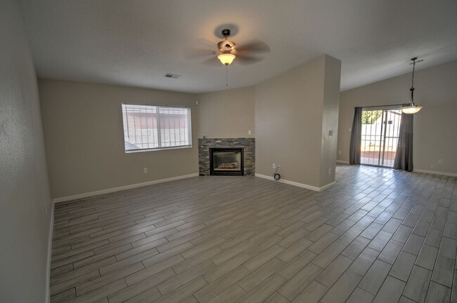 11605 Signing Arrow Rd in Albuquerque, NM - Building Photo - Building Photo