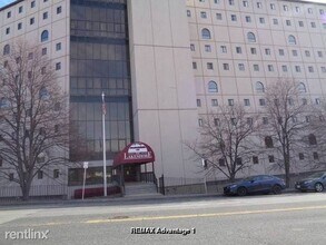 65 Lake Ave in Worcester, MA - Building Photo - Building Photo