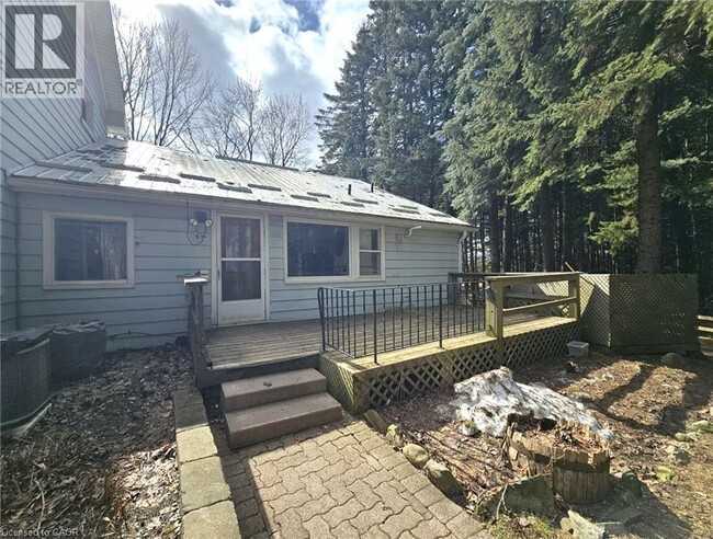 property at 1044 Knechtel Ct