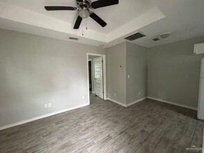 1410 Quitaca Dr in Edinburg, TX - Building Photo - Building Photo