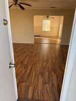 1453 Mineral Wells Hwy in Weatherford, TX - Building Photo