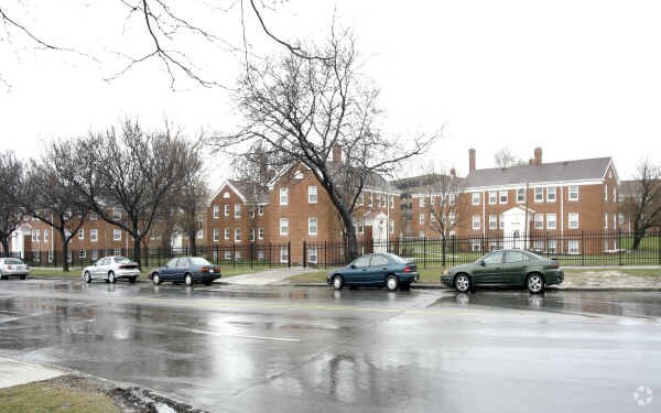 Beverly Terrace Apartments in East Cleveland, OH - Building Photo - Building Photo