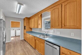 1947 Old Grove Rd in Piedmont, SC - Building Photo - Building Photo