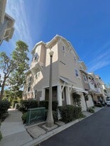 46 Hinterland Way in Ladera Ranch, CA - Building Photo