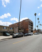 New Hampshire Manor in Los Angeles, CA - Building Photo - Building Photo