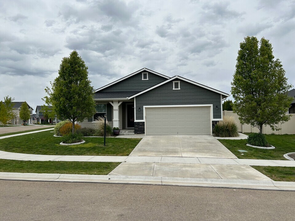 11416 W Colorado River St in Nampa, ID - Building Photo