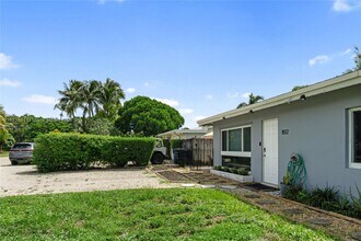 1812 NE 15th Ave in Fort Lauderdale, FL - Building Photo - Building Photo