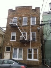 18 Vreeland Ave in Passaic, NJ - Building Photo - Building Photo