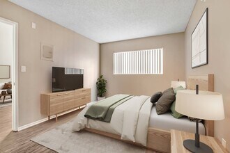 Tremont Apartments in Los Angeles, CA - Building Photo - Building Photo