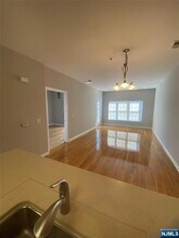 10 Sampson St in Saddle Brook, NJ - Building Photo - Building Photo